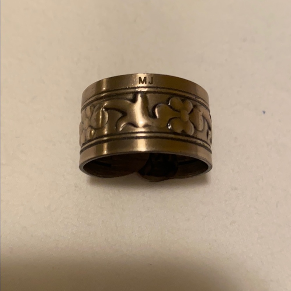 Marc Jacobs silver floral ring